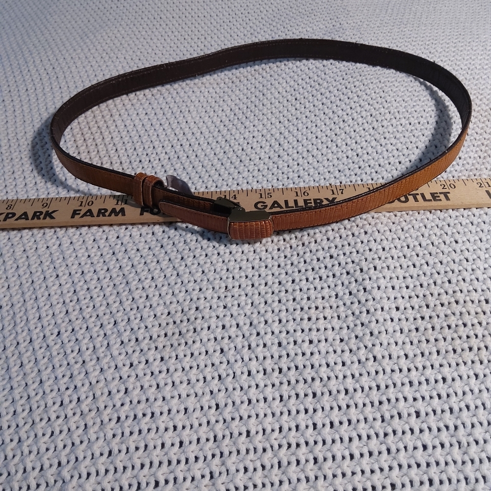 Vintage Diamond Croc?Lizard? Ratchet Buckel Belt